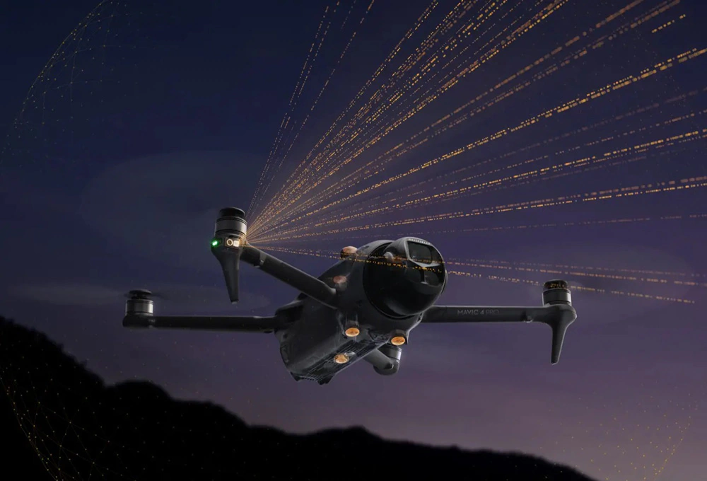 （ディージェイアイ）DJI Mavic 4 Pro 512GB クリエイターコンボ」（DJI RC 2付属） WAM005 ※2025.5.13発売