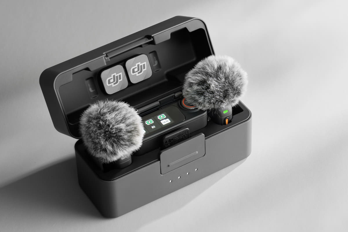 (ディージェーアイ) DJI Mic 3 (トランスミッター×2 + レシーバー×1 + 充電ケース) DAM001
