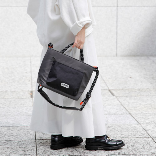 （アウトドアプロダクツ） OUTDOOR PRODUCTS ロープ カメラショルダーバッグ M